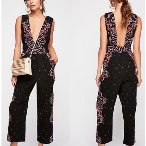 NWT Free People Setting Sun Black Print Deep V-Neck Romper in Size Small - Picture 1 of 13